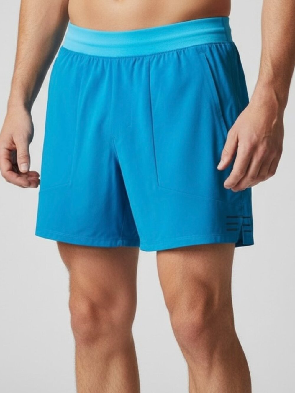Lululemon Men's License to Train Short 7" Blue M